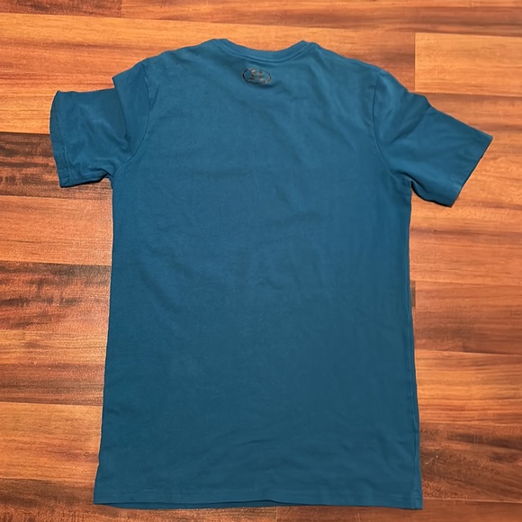 Men’s Under Armour Tee - Picture 2 of 2